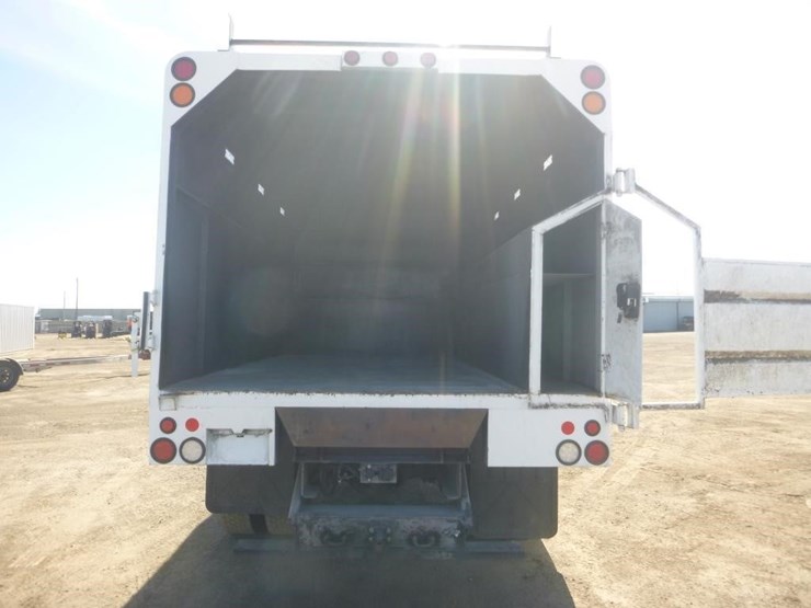 2019-ford-f750-image-11