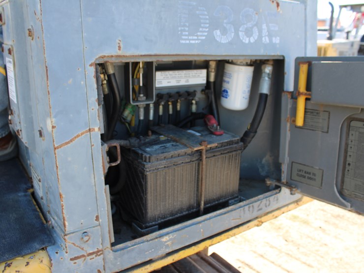 2001-komatsu-d38e-image-12