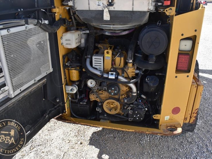 2023-caterpillar-259d3-image-41