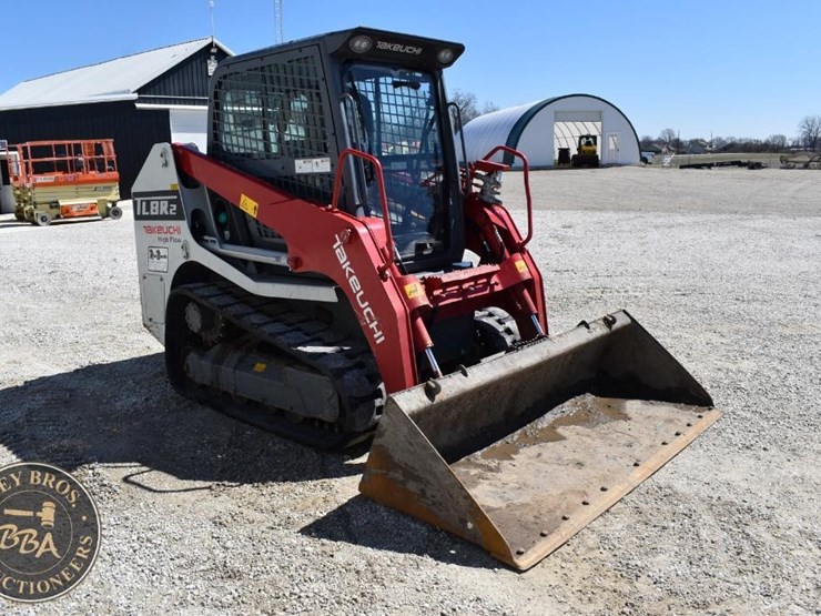 2020-takeuchi-tl8r2-image-13