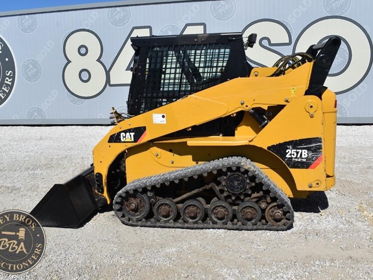 2012-caterpillar-257b3-image-11