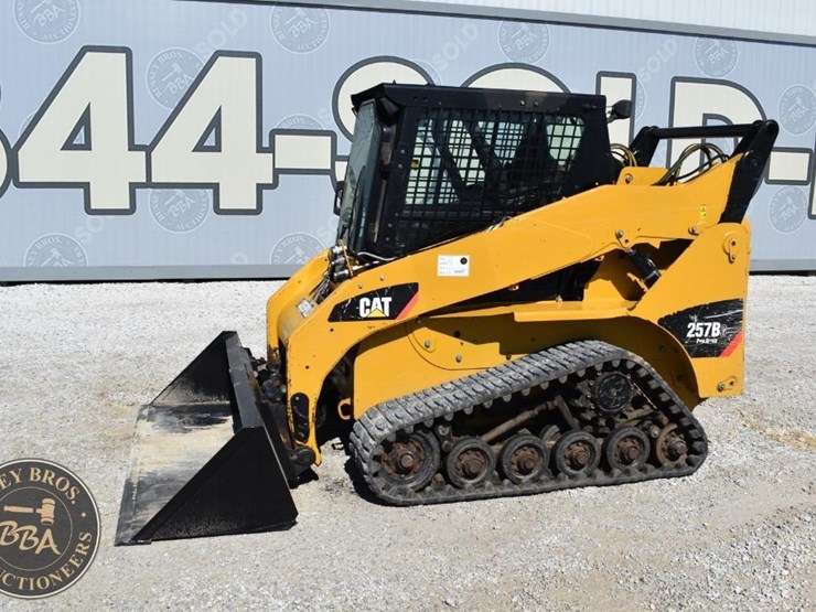 2012-caterpillar-257b3-image-9