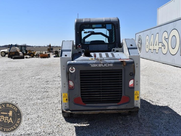 2020-takeuchi-tl8r2-image-10