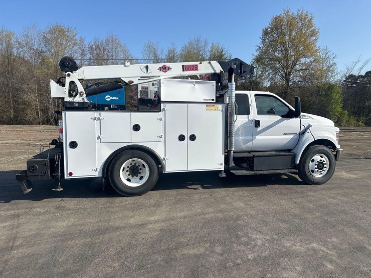2019-ford-f750-image-2