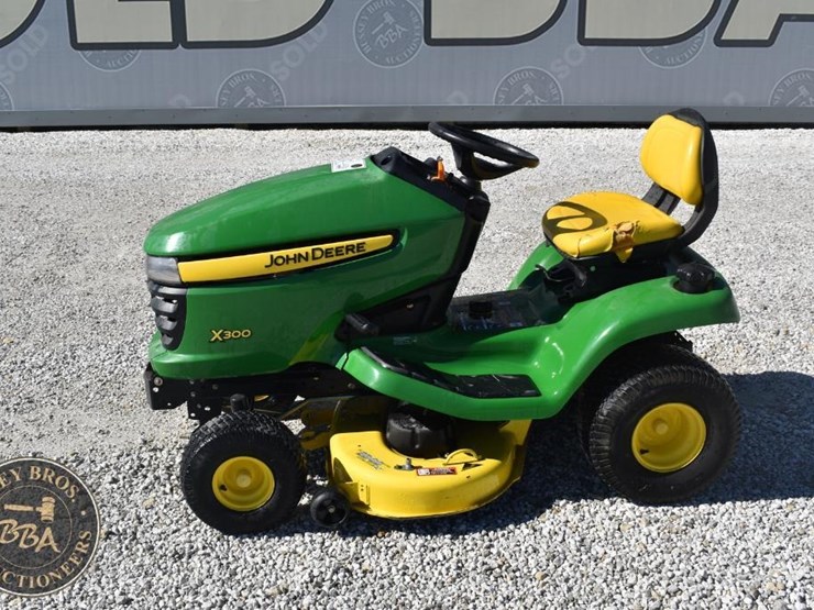 2008-john-deere-x300-image-6