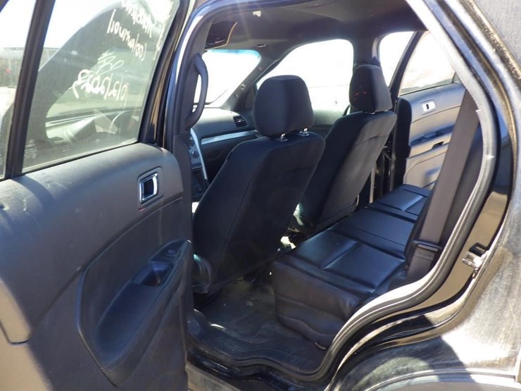 2013-ford-explorer-image-7