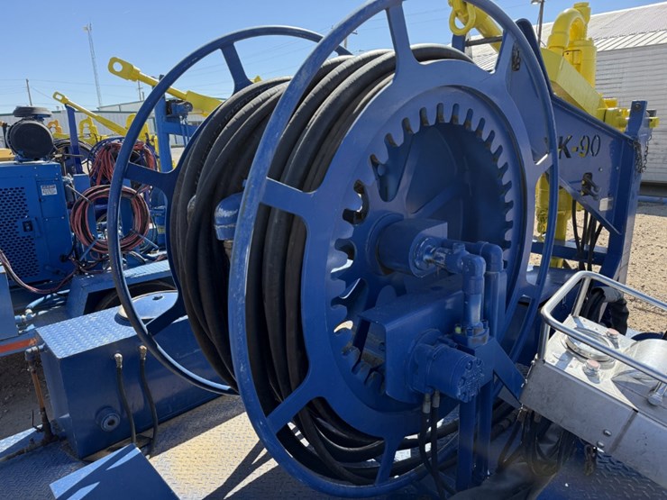 2014-caterpillar-c4.4-image-11