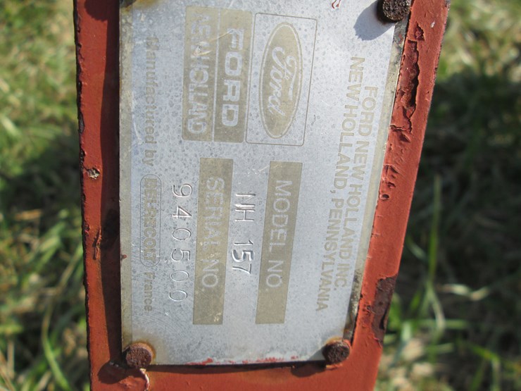 new-holland-157-image-11