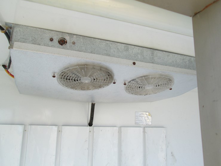 #43983-•-ice-maid-6'x3'-ice-freezer-image-9