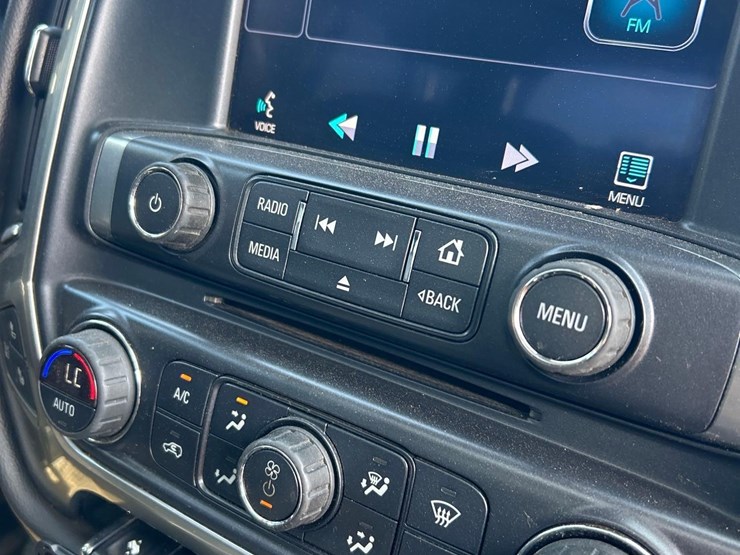 2015-chevrolet-silverado-ltz-2500hd-4x4-crew-cab-pick-up-truck-image-33