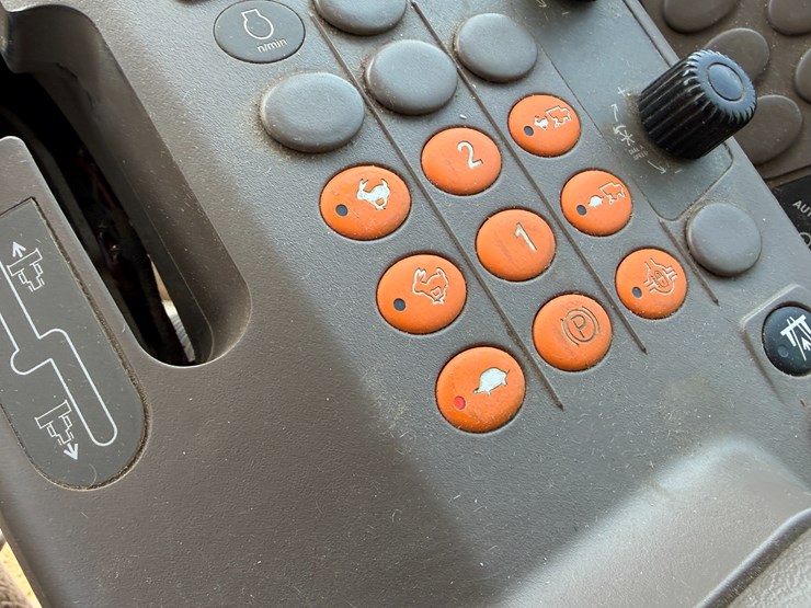 2014-john-deere-s670-image-175