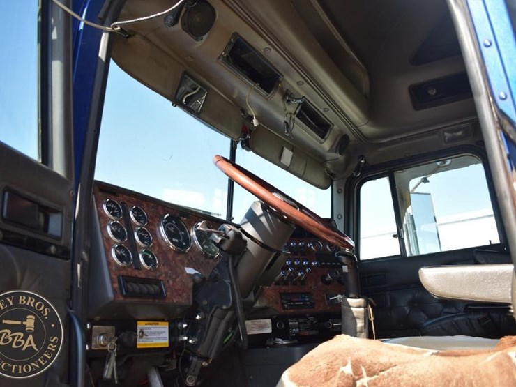 1998-international-9300-image-40