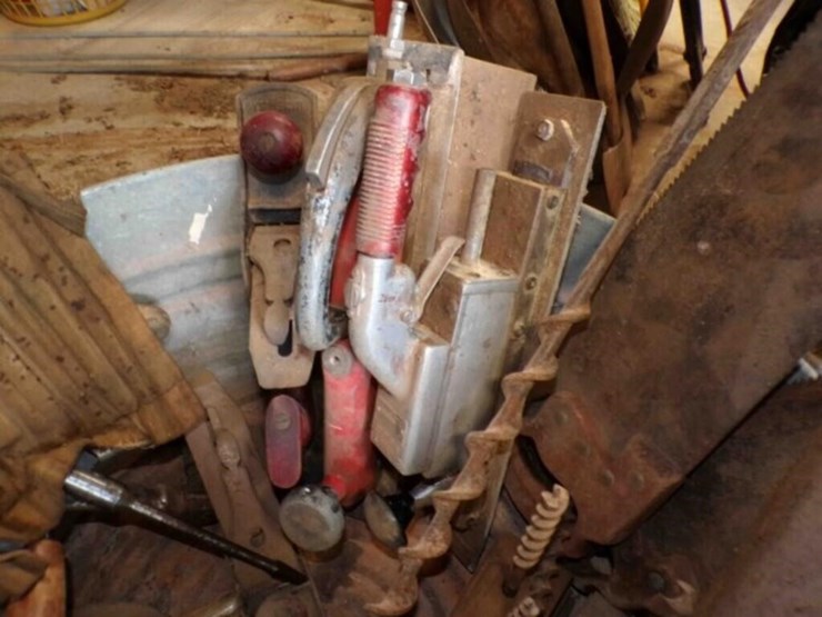 wash-tub-full-of-older-wood-tools-image-3