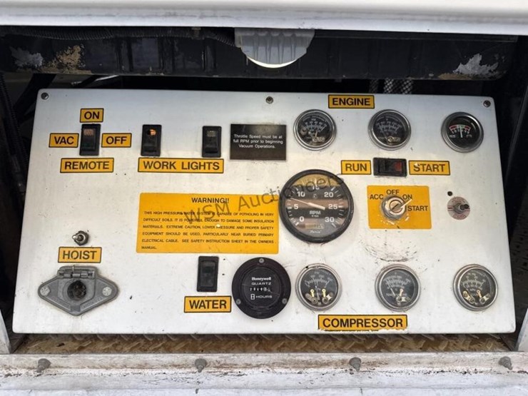 2009-international-durastar-4400-image-32