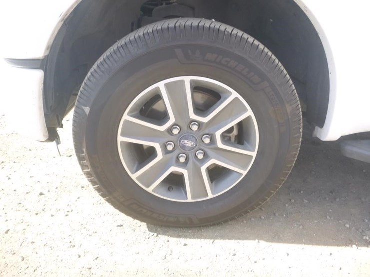 2015-ford-f150-image-16