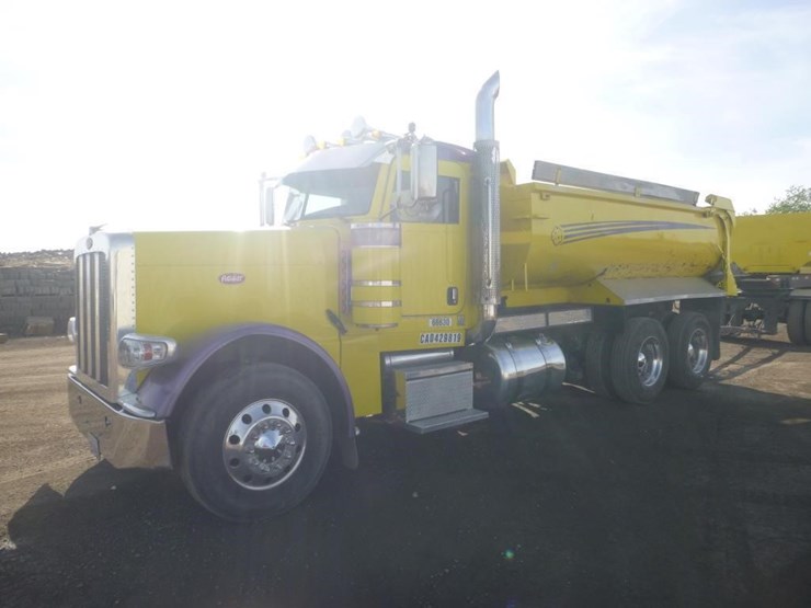 2014-peterbilt-388-image-7