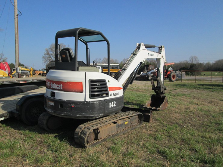2013-bobcat-e42-image-3