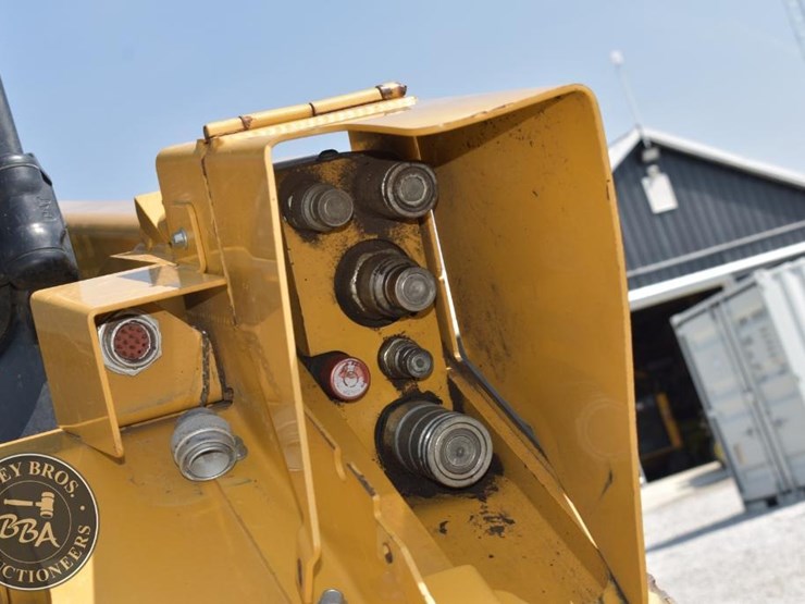 2019-caterpillar-299d3-xe-image-18