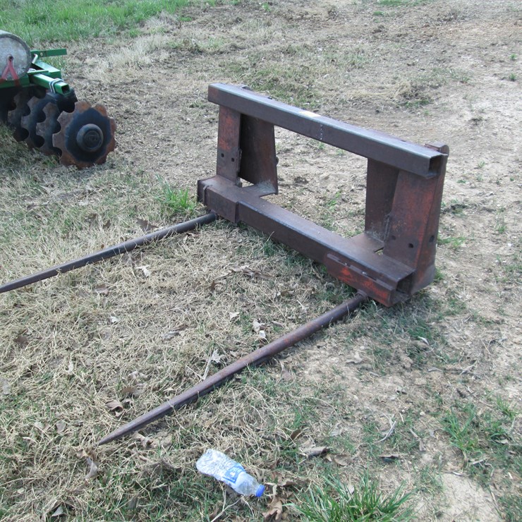 #37325 • Hay Spear