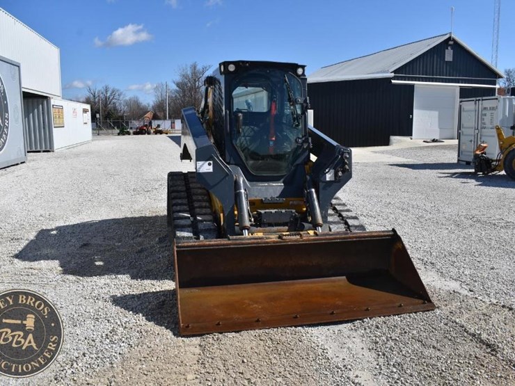 2023-deere-333g-image-26