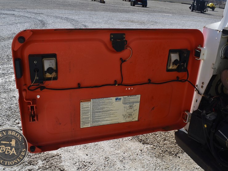 2016-bobcat-t650-image-47