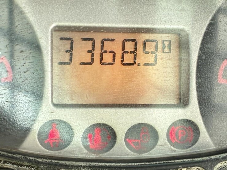 2016-bobcat-t650-image-12