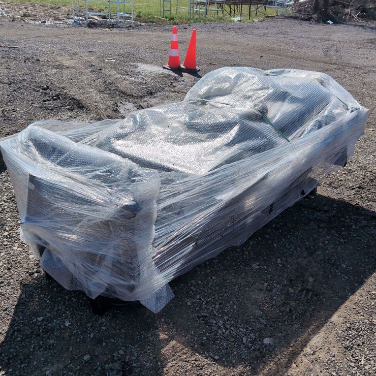 (1) IRET13 110V - 3-Wheeled Electric Utility Vehicle - Unassembled BLACK