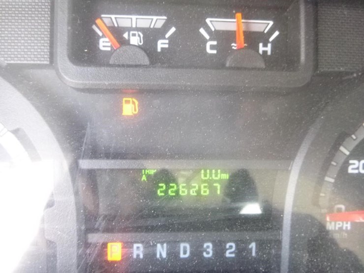 2014-ford-e450-image-16