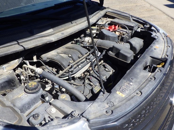 2013-ford-explorer-image-11