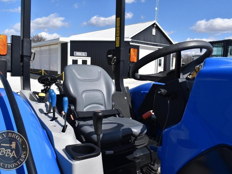 2023-new-holland-workmaster-120-image-40