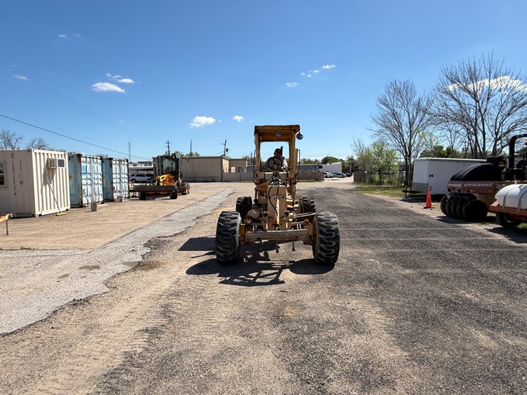 2000-champion-c80a-image-3