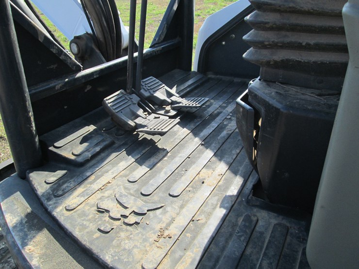 2013-bobcat-e42-image-37