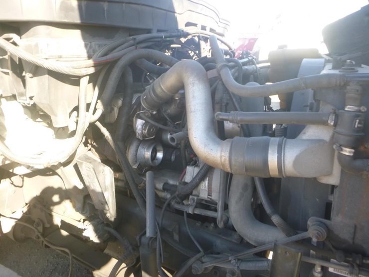 2014-international-4300-image-17