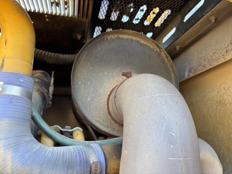 2006-caterpillar-143h-image-84