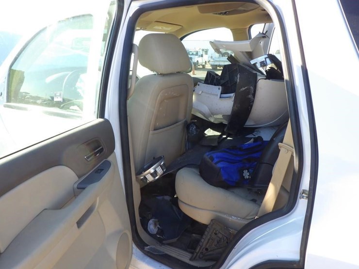 2014-chevrolet-tahoe-image-7