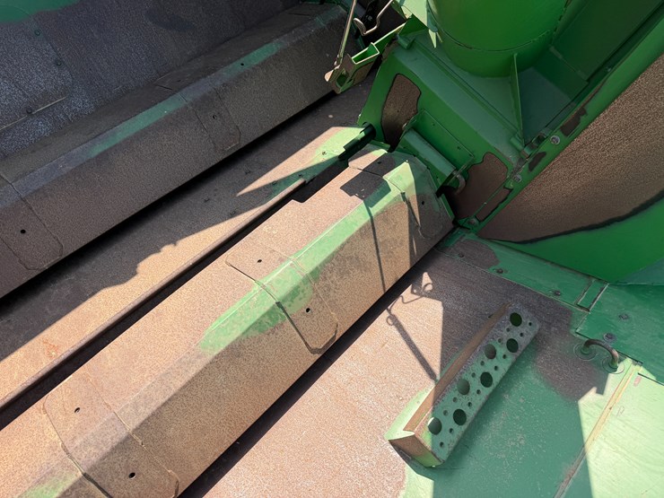 2014-john-deere-s670-image-146