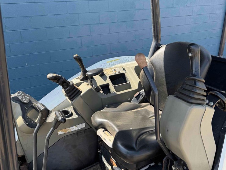 2020-bobcat-e35-image-18