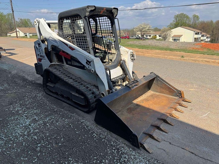 2020-bobcat-t595-image-8