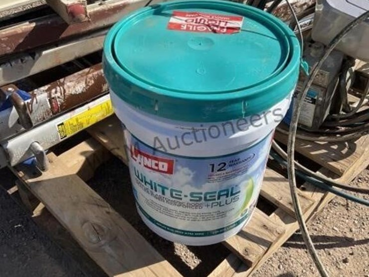 pallet-of-misc-image-4