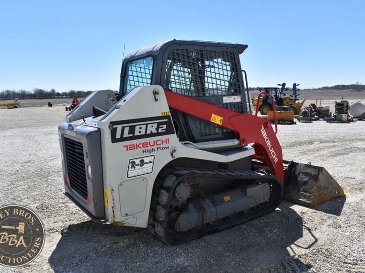 2020-takeuchi-tl8r2-image-10