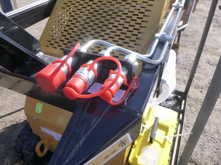 2026-agt-mx-mrt14-skid-steer-track-loader-image-10