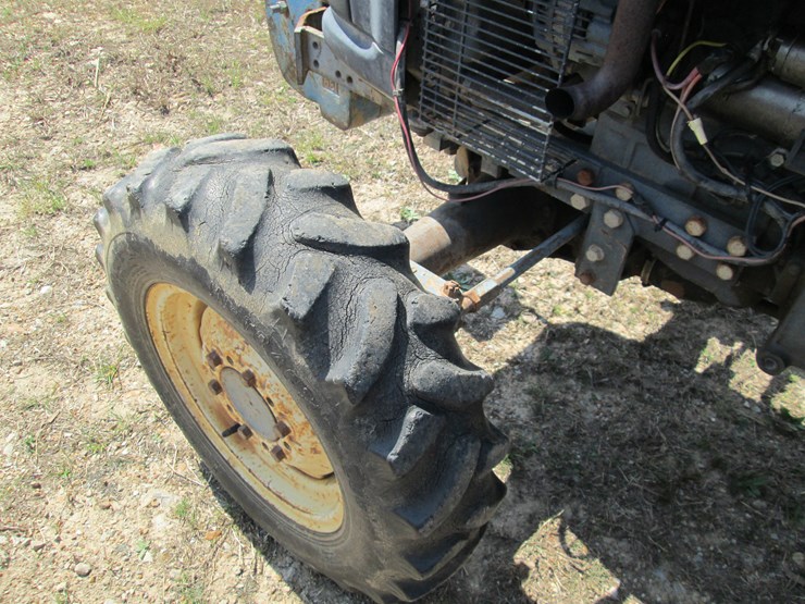 new-holland-1725-image-11