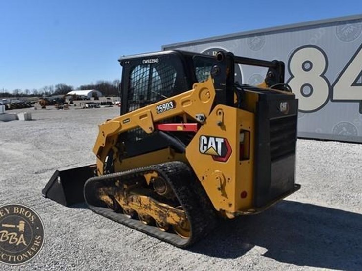 2023-caterpillar-259d3-image-11