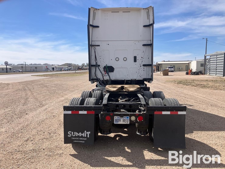 2015-international-prostar-image-6