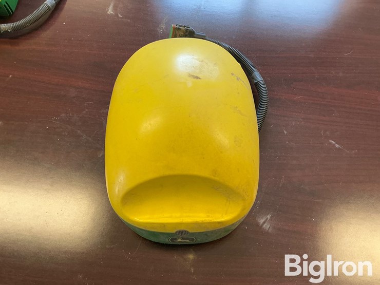 2021-john-deere-6000-image-2