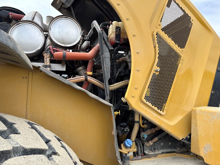 caterpillar-972-image-45