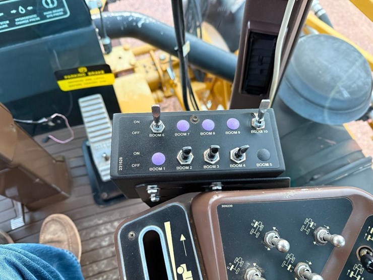 ag-chem-rogator-664-image-63