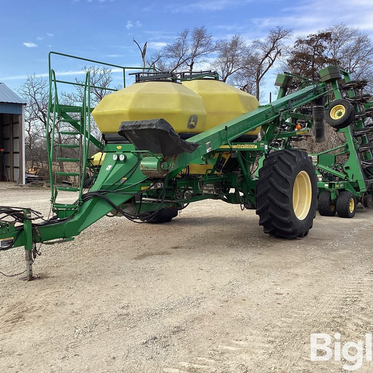 2009 JOHN DEERE 1890
