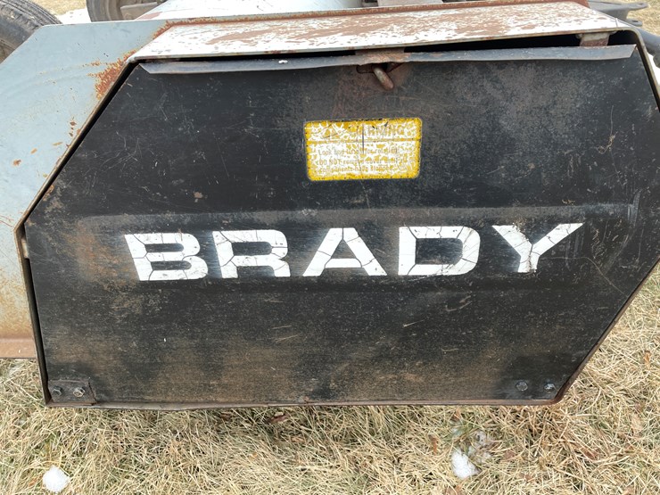 #2372-•-brady-1290-14'-chopper-image-4