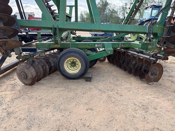 john-deere-637-image-10